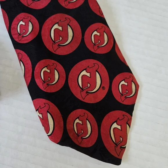 New Jersey Devils NHL Hockey Fan RM Sport aop silk usa official neck tie - Picture 3 of 7
